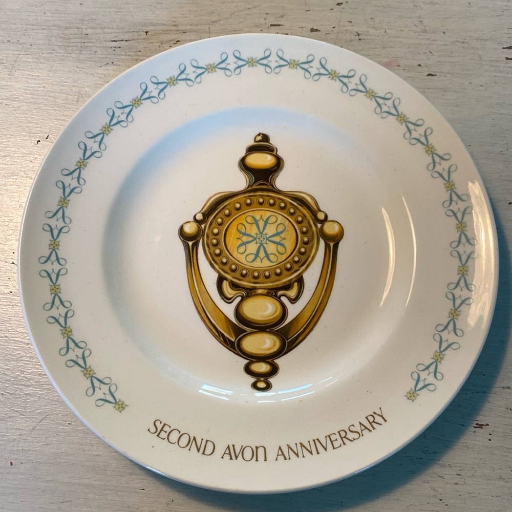 Wedgewood Avon Second Anniversary DoorKnocker Collectors Plate